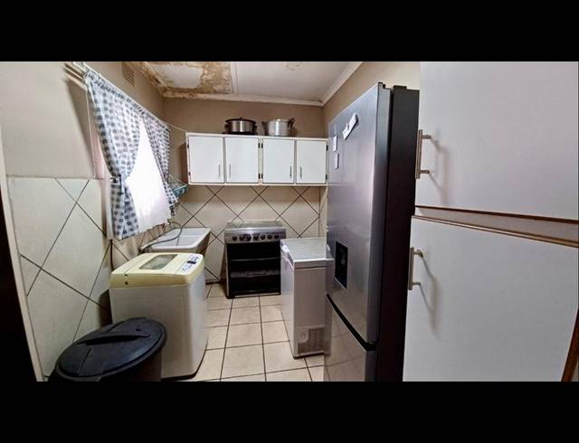3 BEDROOM HOUSE FOR SALE IN VANDERBIJLPARK CE 3